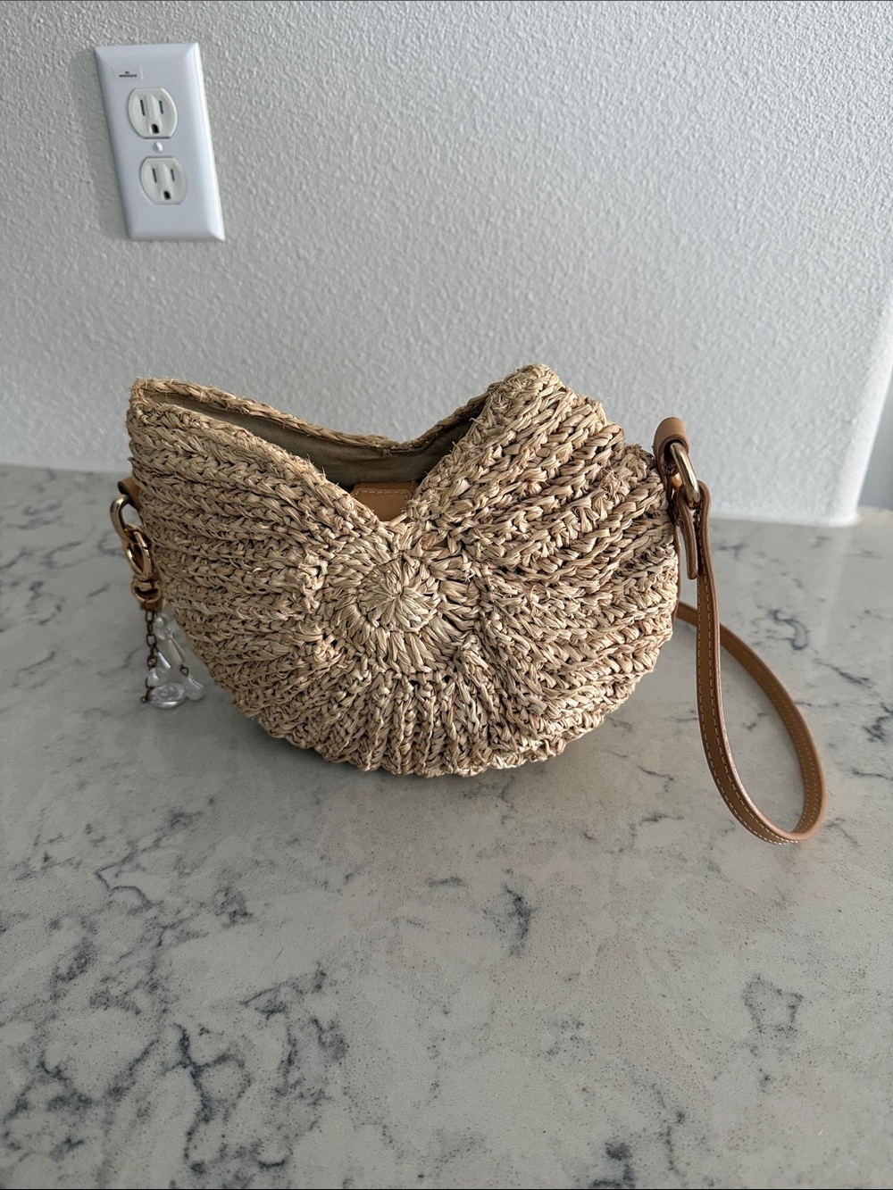 Poolside Woven Conch crossbody with leather detail